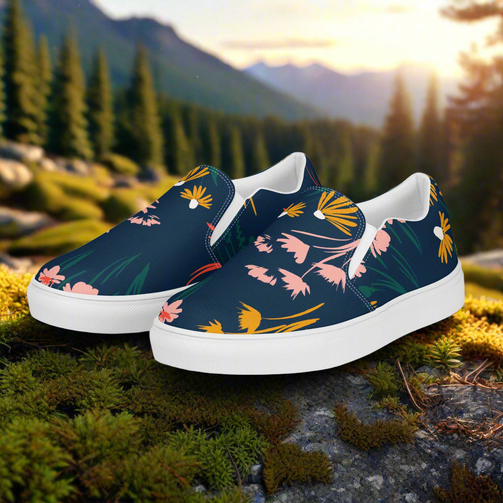 Coneflower Floral Print Slip-on Canvas Shoes in Navy with Vibrant Floral Design for Casual Wear