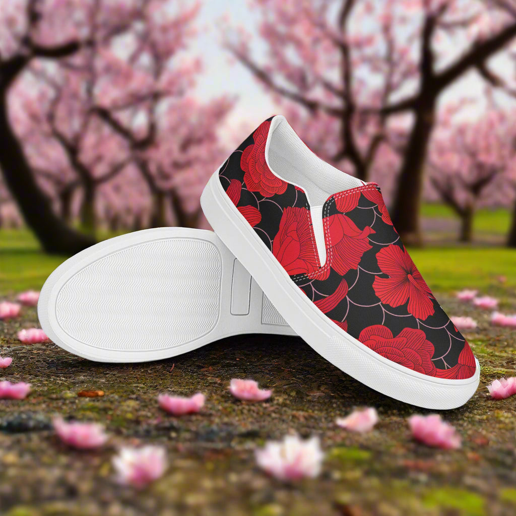 Floral Print Slip-on Canvas Shoes in Red with Black Pattern for Comfortable Everyday Wear