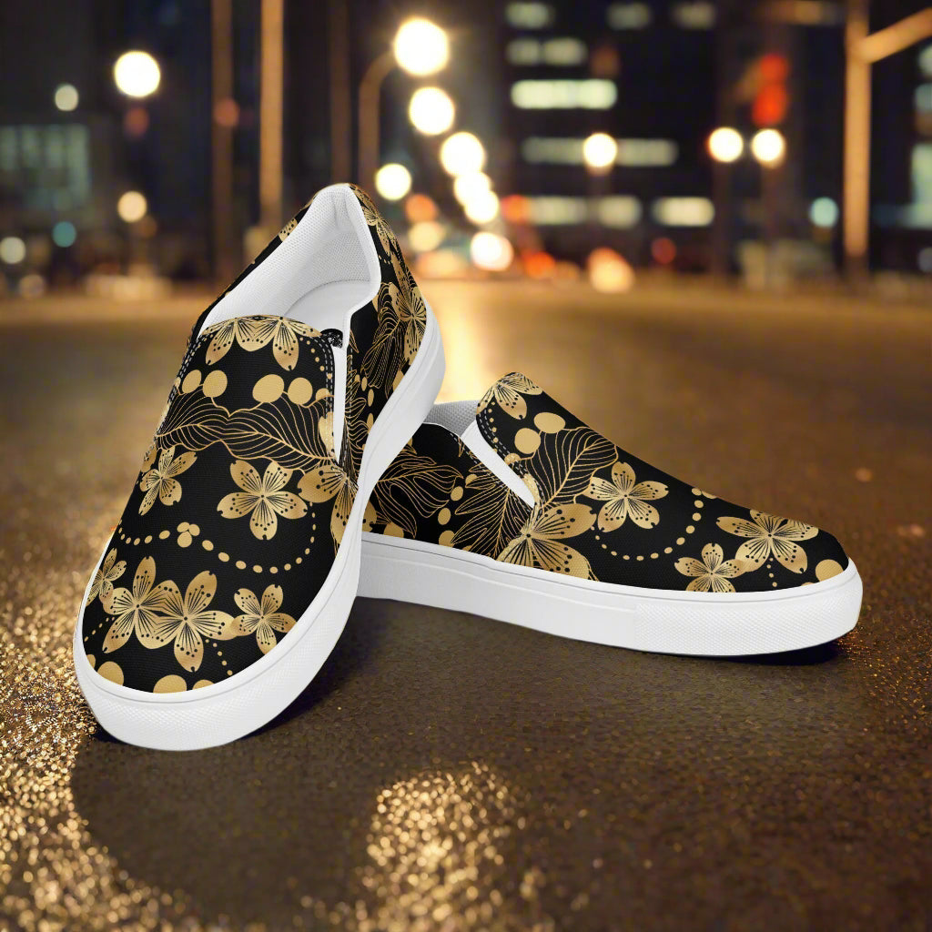 Golden Lily Slip-on Canvas Shoes with Floral Design for Casual Comfort and Style