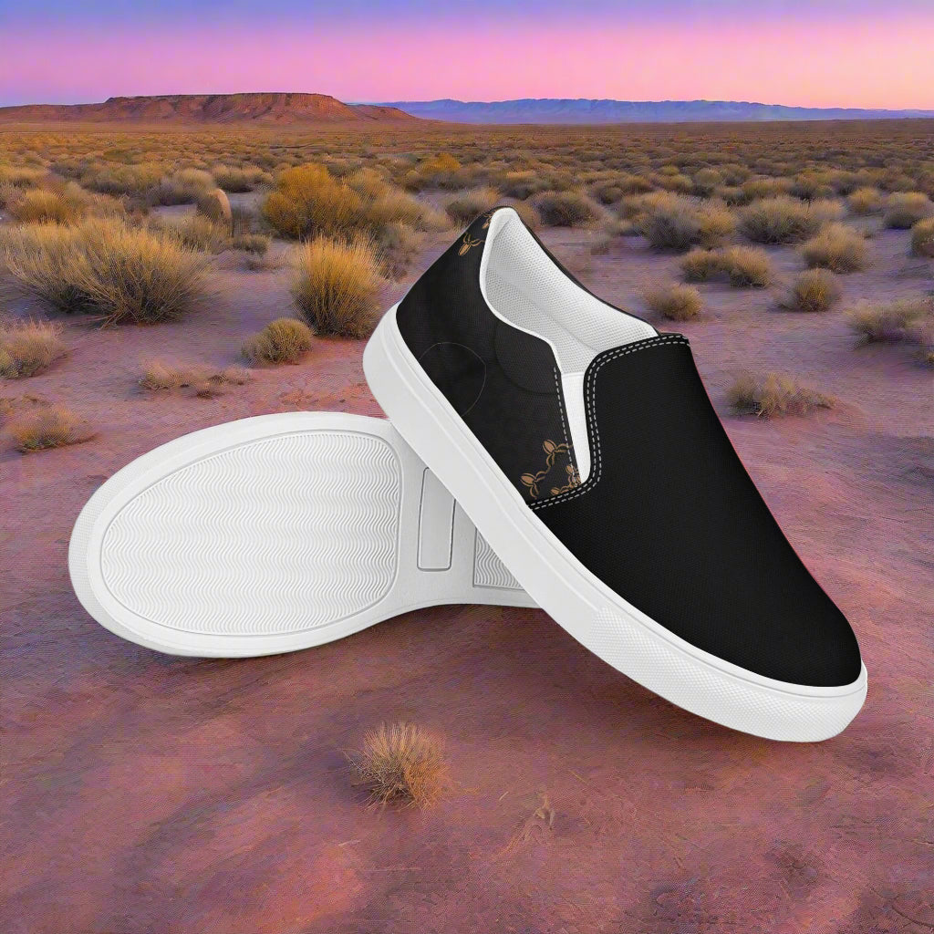 Morocco Two Tone Slip-on Canvas Shoes in Black with Stylish Design for Casual Wear