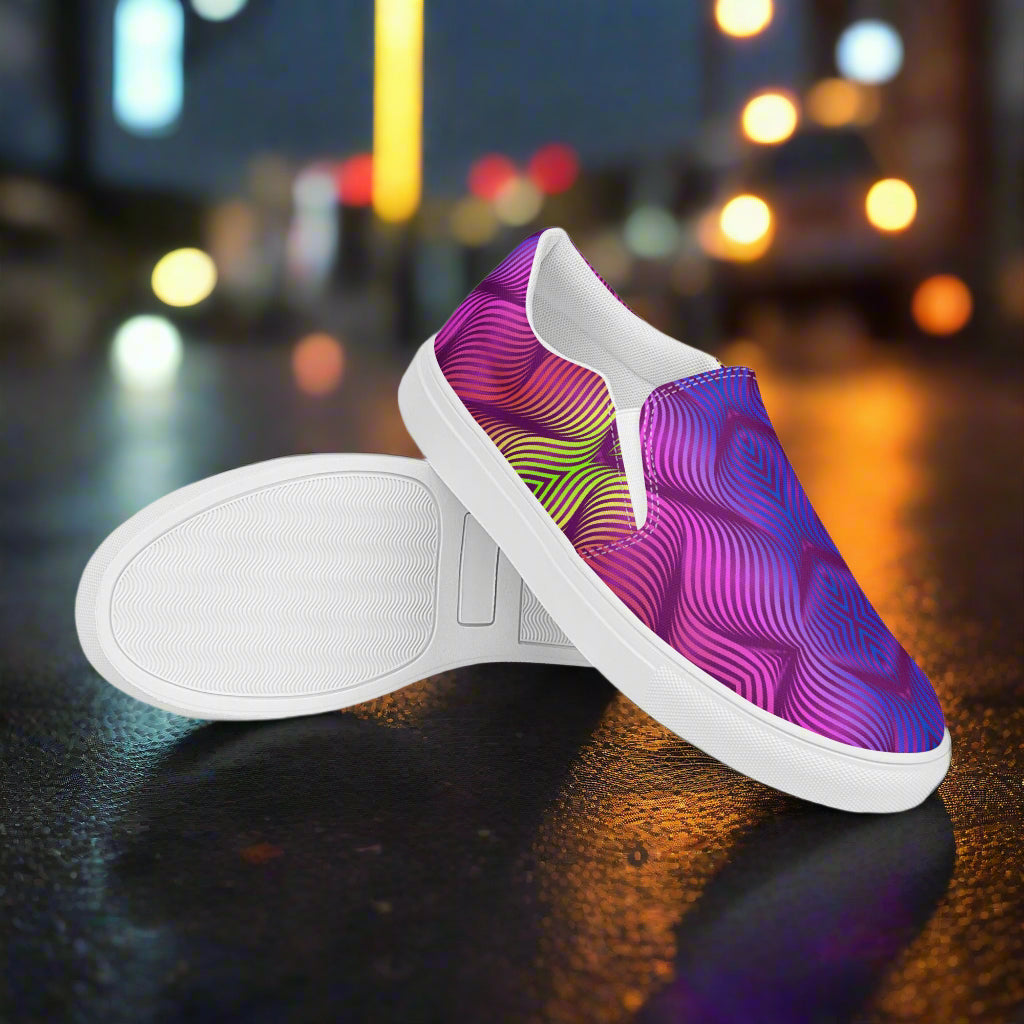 Skater Purple Slip-on Canvas Shoes with Vibrant Wave Pattern for Comfortable Everyday Wear