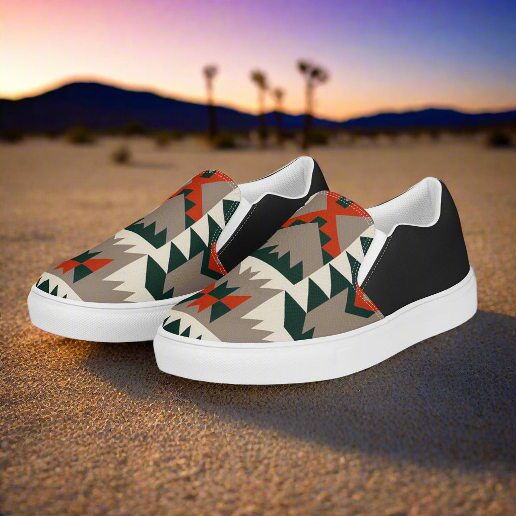 Slip-on Canvas Shoes Big Mesa Halftone featuring a colorful geometric design for casual wear