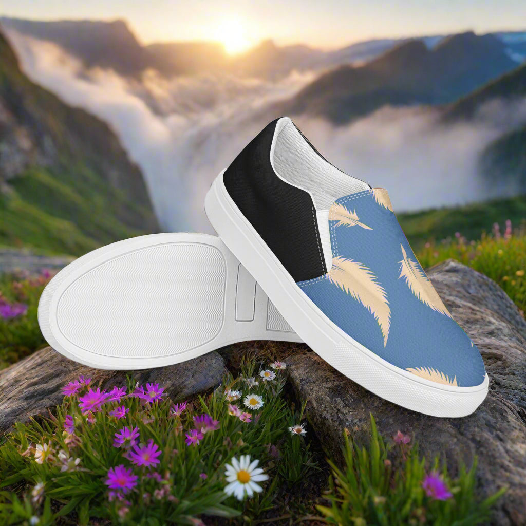 Stylish Slip-on Canvas Shoes Blue Feather Halftone with Black Accents, perfect for casual wear and comfort