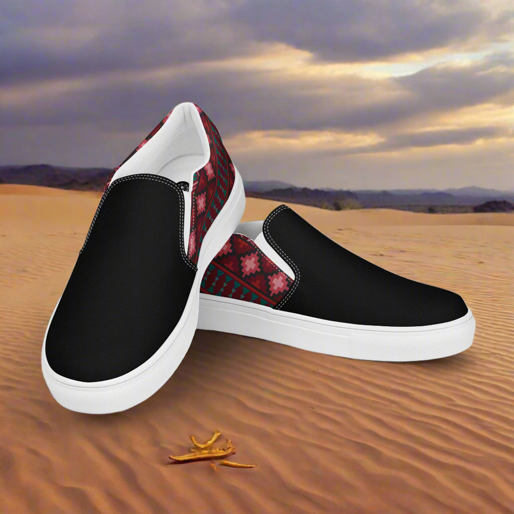 Slip-on Canvas Shoes Chinle Two Tone featuring a stylish black design with vibrant patterned accents