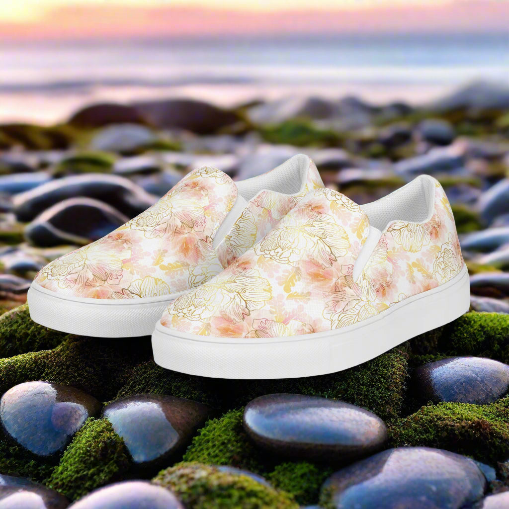 Women’s Slip-on Floral Print Canvas Shoes, Pink Peony