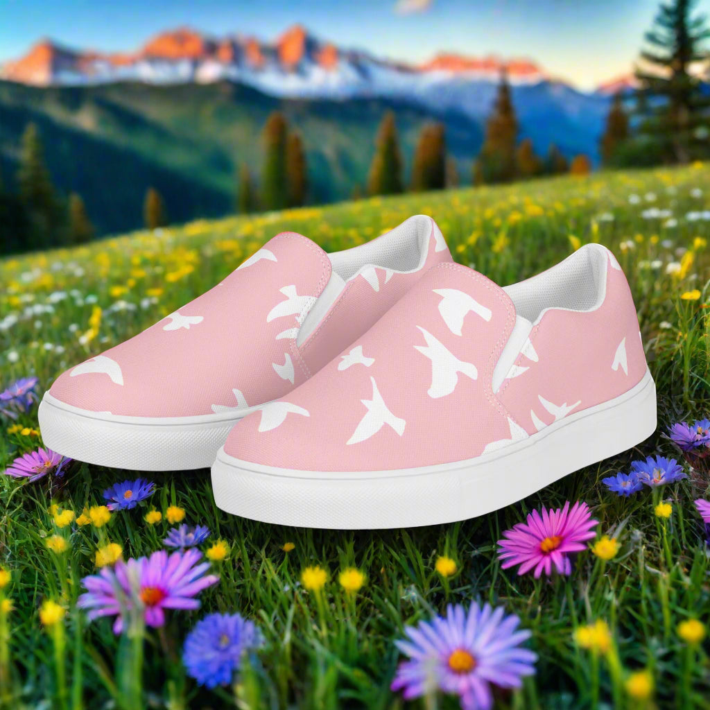 WildSage Women’s Custom Slip-on Canvas Shoes Animal Print White Birds Flying on Pink Background