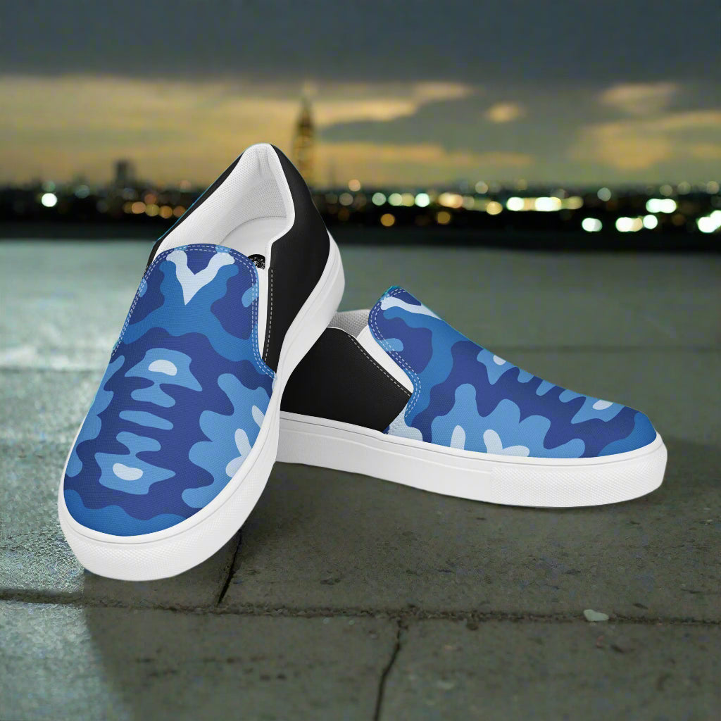 Custom Women’s Slip-On Canvas Shoes Blue Camo Print Halftone Styling
