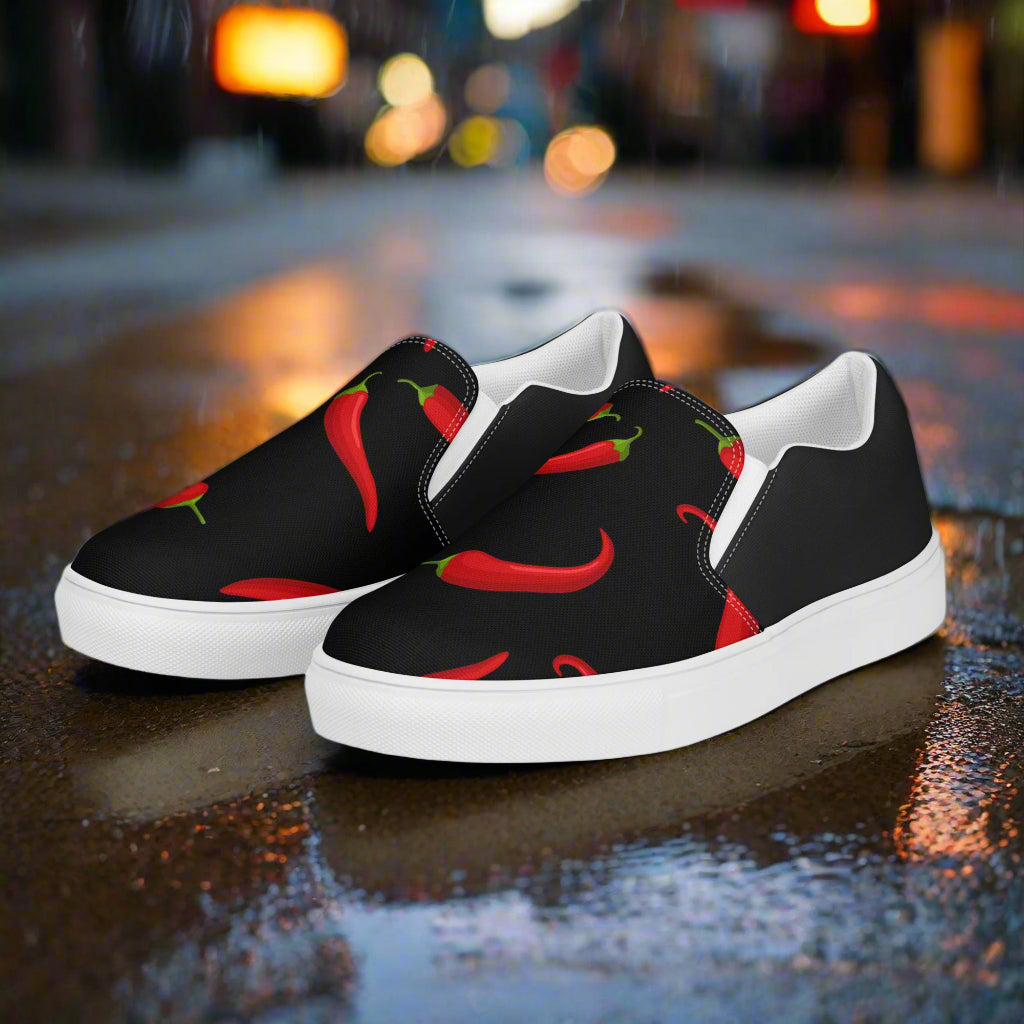 Women’s Slip-on Canvas Shoes Hot Chili Print Half-Tone