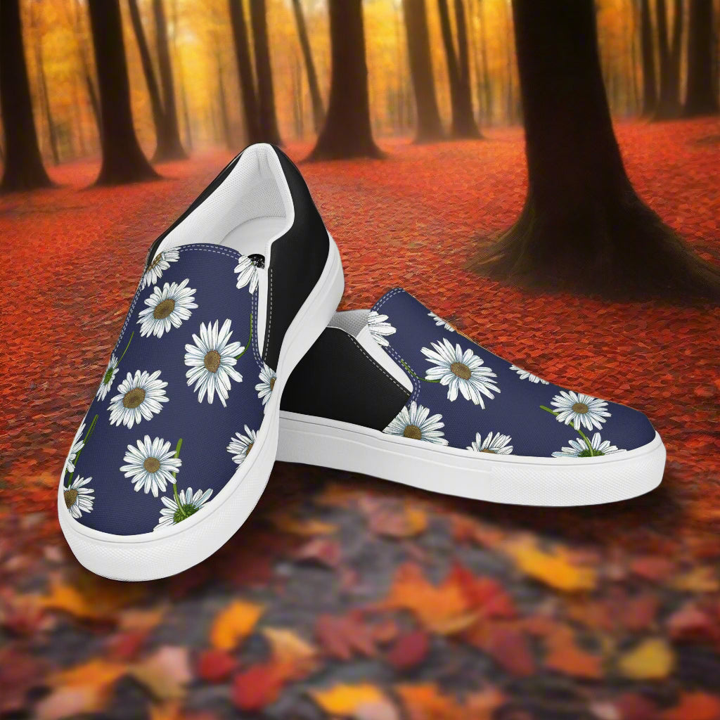 Women’s Slip-on Canvas Shoes Navy Blue with White Daisy Floral Print Halftone