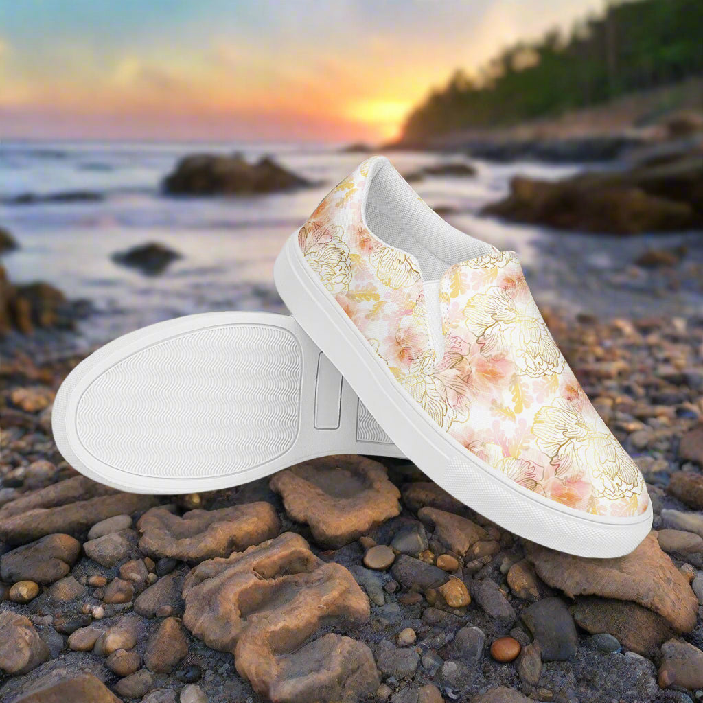 Women’s Slip-on Floral Print Canvas Shoes, Pink Peony