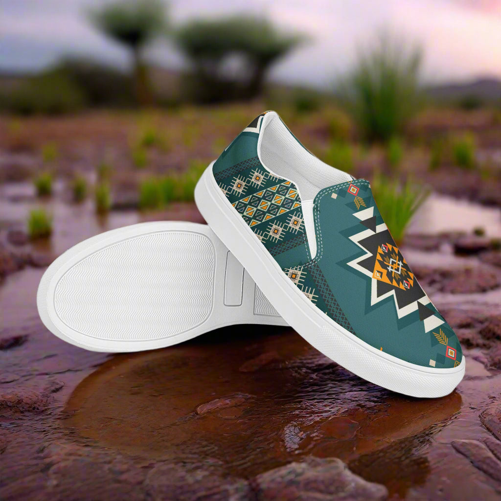 Women’s Southwest Print, Slip-on Canvas Shoes, Native American, Geometric Pattern, Kiva
