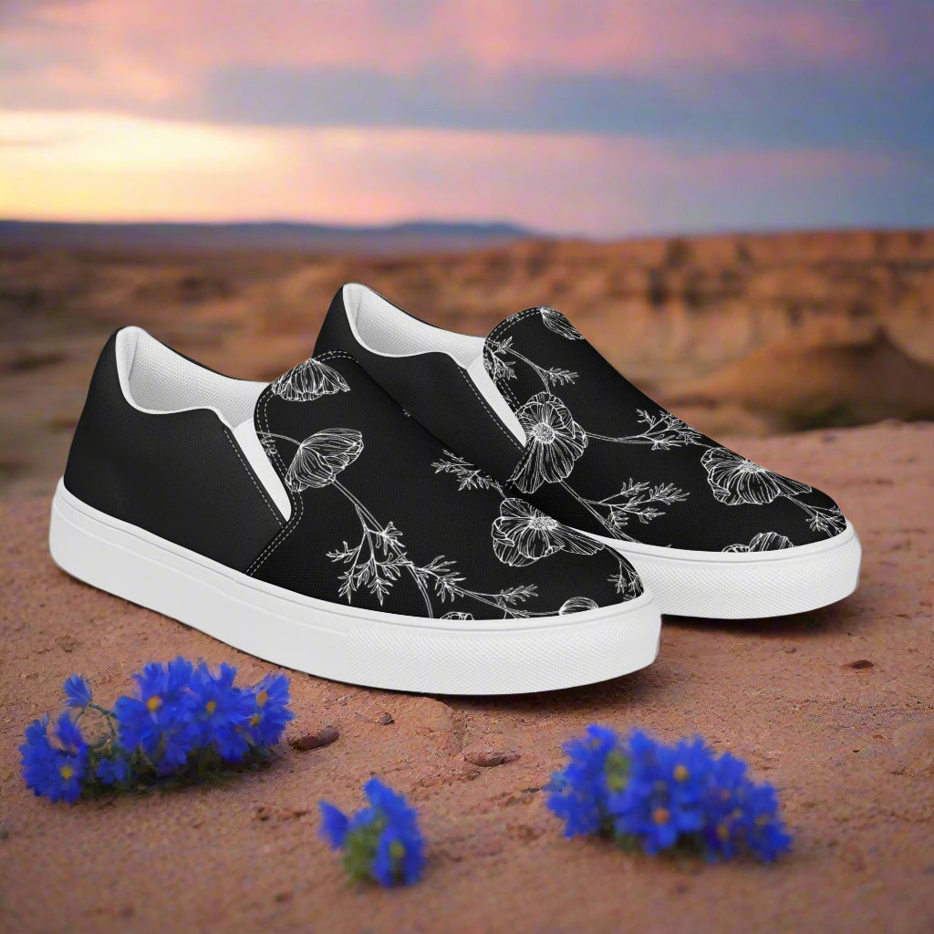 Women’s Slip-on Canvas Shoes 
 Floral Print Black Poppy Halftone