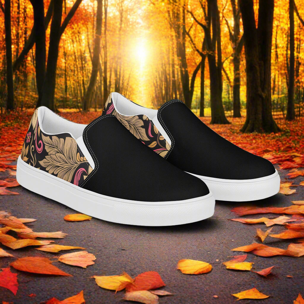Women’s Slip-on Canvas Shoes Retro Floral Print Two-Tone