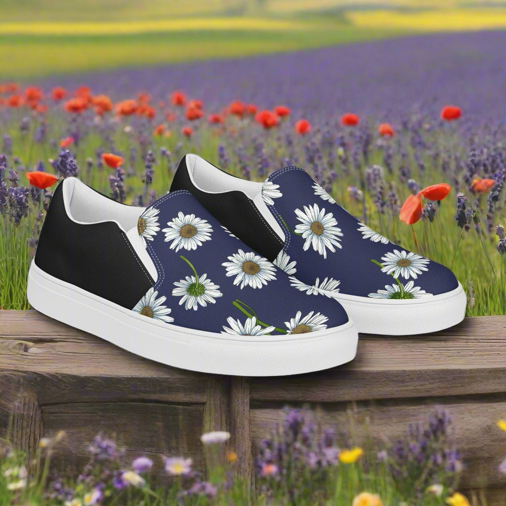 Women’s Slip-on Canvas Shoes Navy Blue with White Daisy Floral Print Halftone