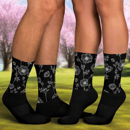 Unisex Black Bottom Floral Print Socks, Black with White Poppy Pattern