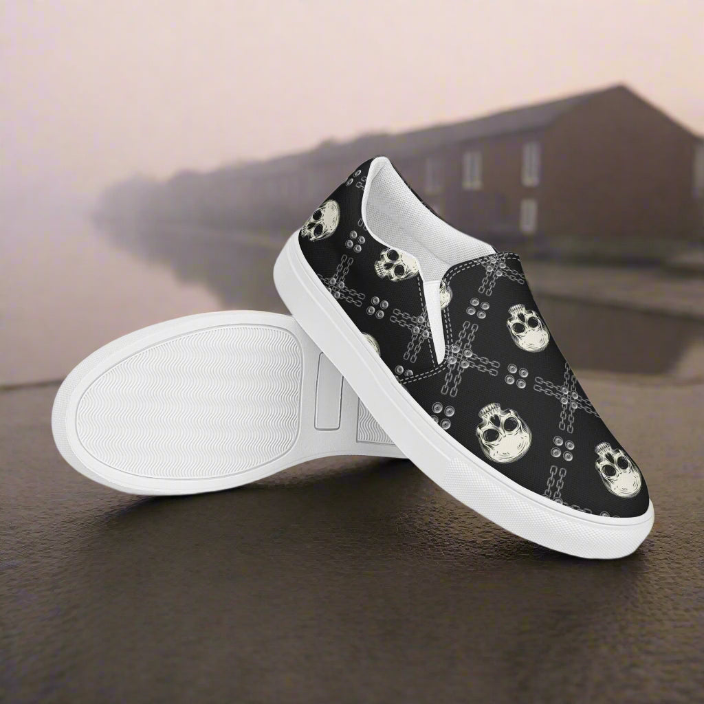 Black Skulls Slip-On Canvas Shoes with Unique Skull Design for a Stylish Look