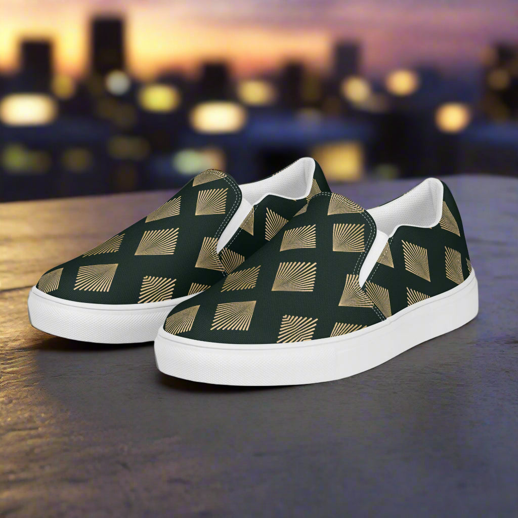 Deco Diamond Slip-on Canvas Shoes with Decorative Pattern for Stylish Comfort