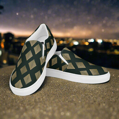 Deco Diamond Slip-on Canvas Shoes with Stylish Geometric Pattern for Casual Comfort