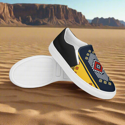 Kaibito Halftone Slip-on Canvas Shoes with Colorful Geometric Patterns and Comfortable Fit