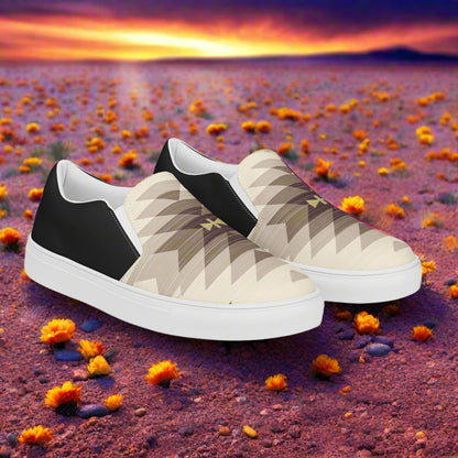 Slip-on Canvas Shoes Kewa Halftone in Beige and Black with Modern Geometric Design