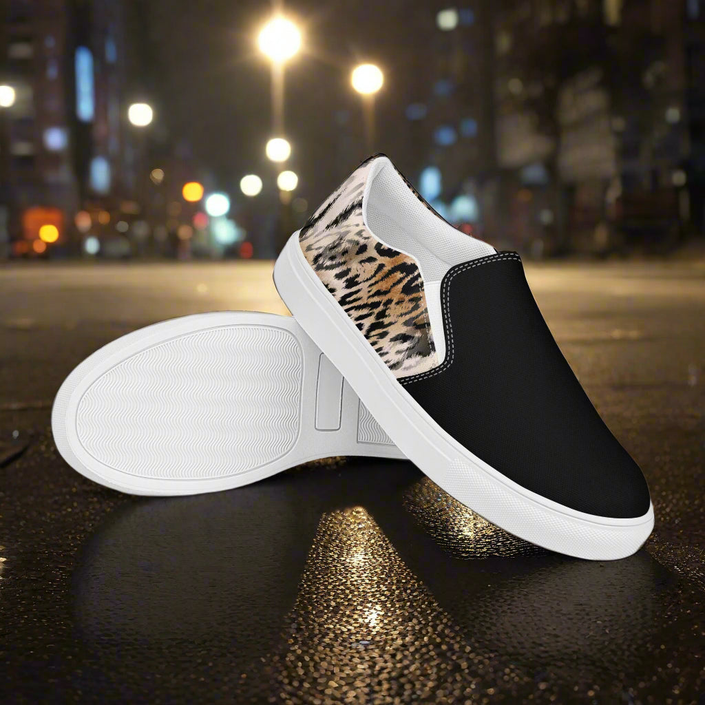 Leopard Two Tone Slip-on Canvas Shoes with Black and Leopard Print Design for Easy Style
