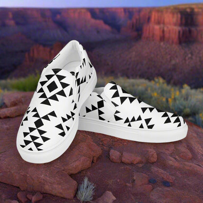Southwest slip-on canvas shoes Sonora featuring a bold black and white geometric pattern on a natural backdrop