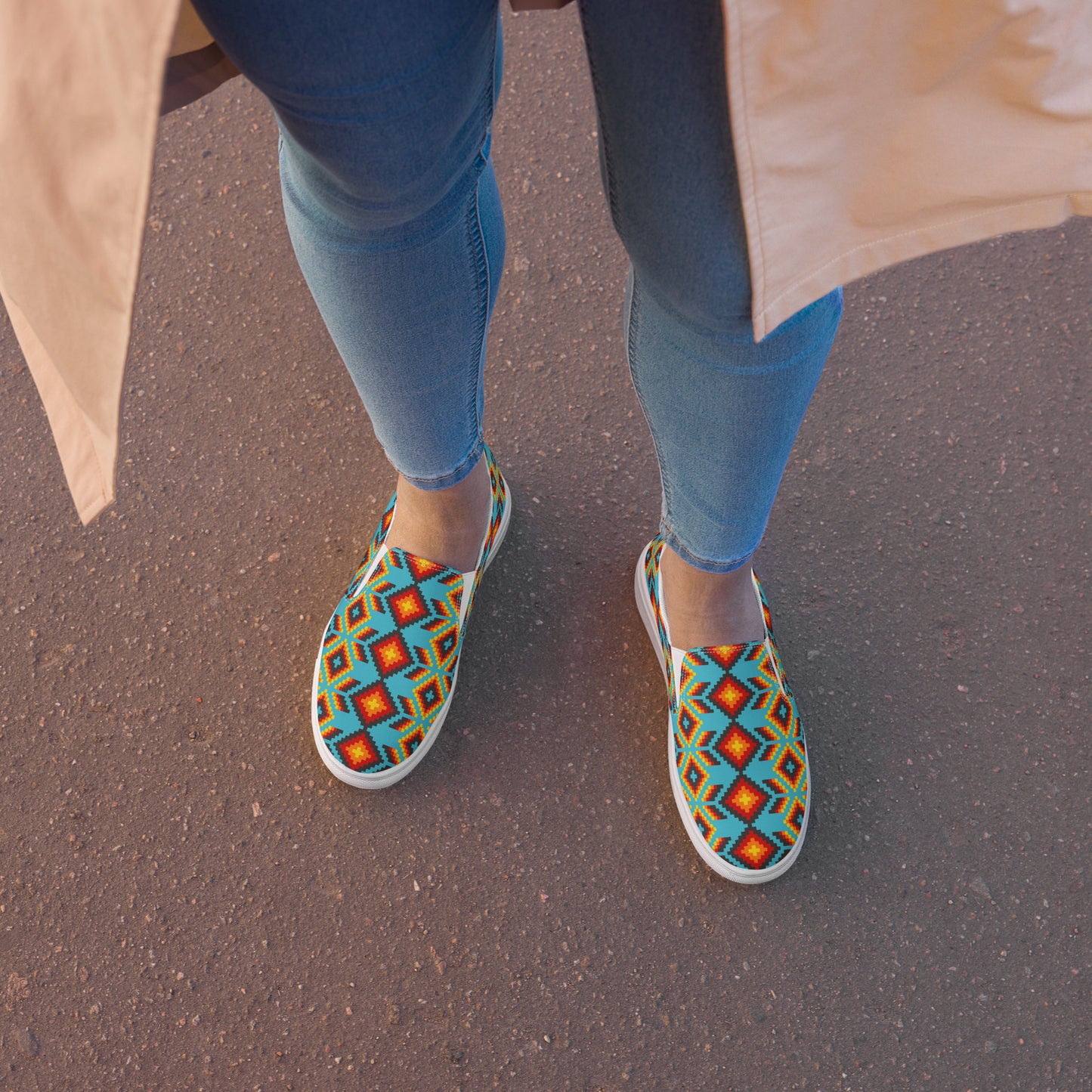 Southwest | Women’s Slip-on Canvas Shoes | Huichol