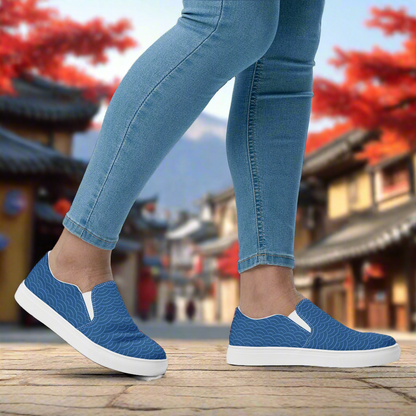 Women’s Asian Print, Slip-on Canvas Shoes, Japanese Blue Sea Waves Pattern