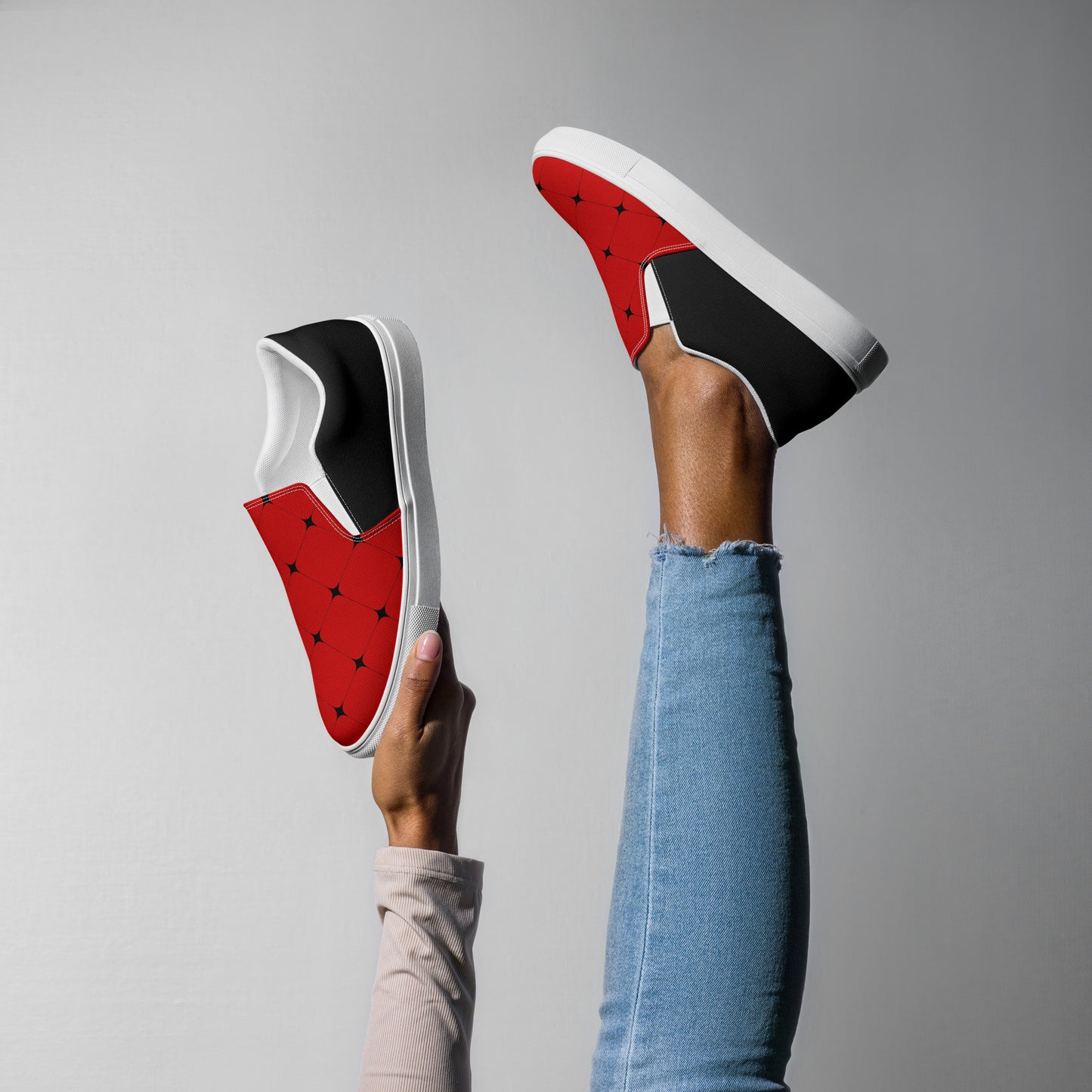 Silk Road | Women’s Slip-on Canvas Shoes | Red Diamond Halftone