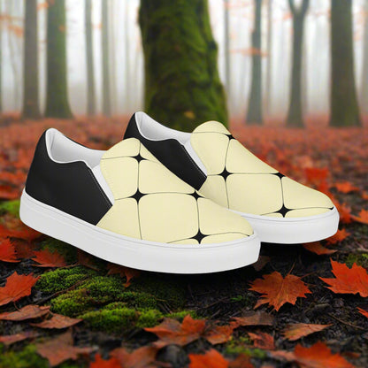 Yellow Diamond Halftone Slip-on Canvas Shoes with a Stylish Design and Comfortable Fit
